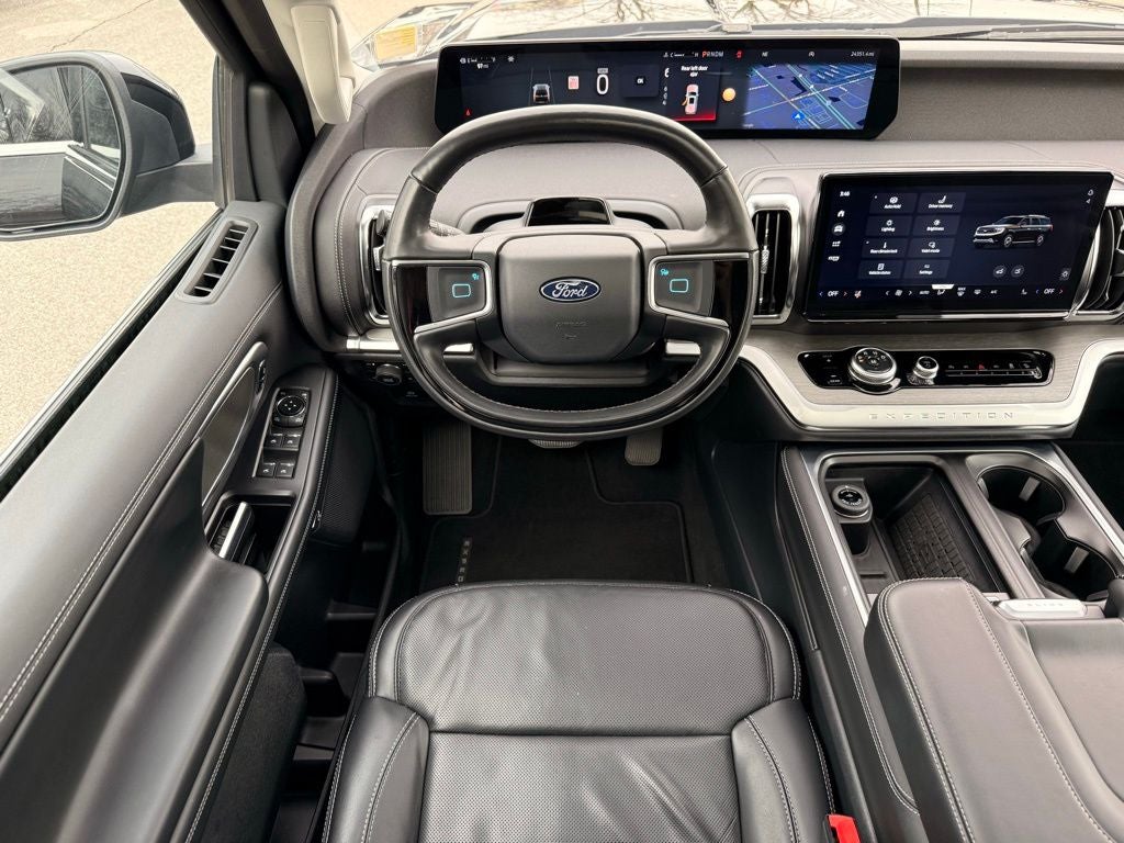 2025 Ford Expedition Platinum 4WD