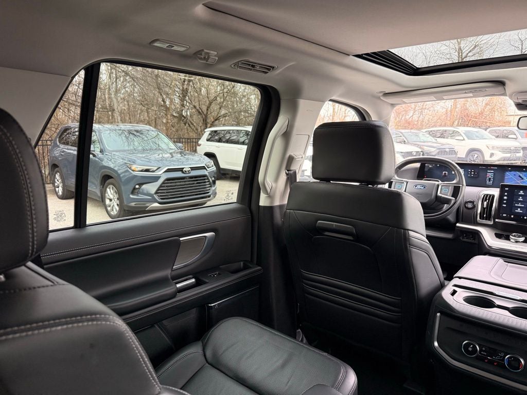 2025 Ford Expedition Platinum 4WD