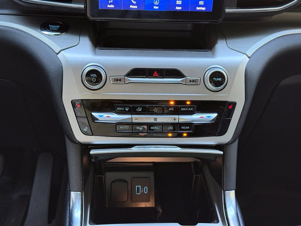 2022 Ford Explorer XLT - PANORAMIC SUNROOF / CLEAN CARFAX