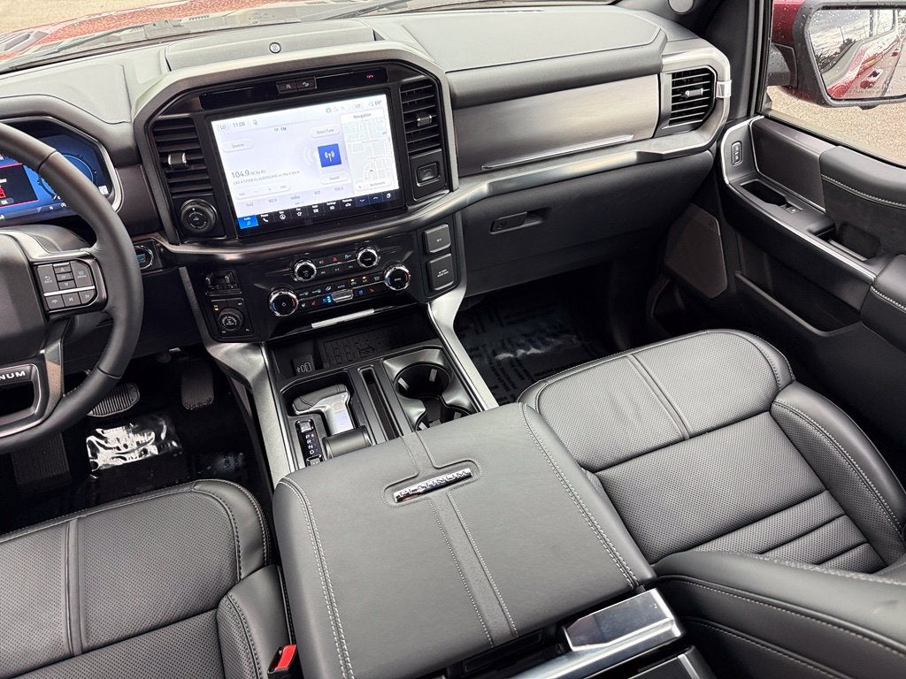 2026 Ford F-150 Platinum - 4WD / CLEAN CARFAX / ONE OWNER