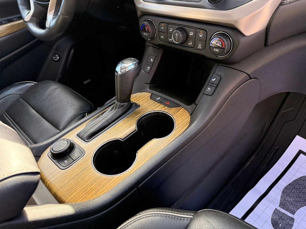 2017 GMC Acadia Denali LOW MILES!!