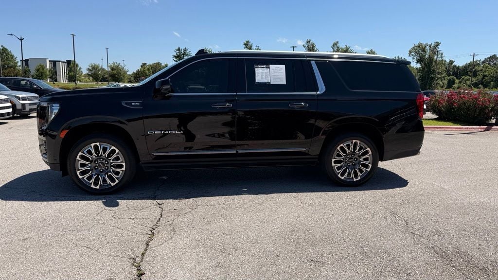 2023 GMC Yukon XL Denali Ultimate