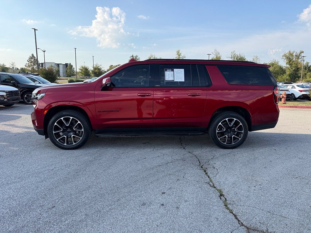 2024 Chevrolet Suburban RST - 4WD / PANORAMIC SUNROOF / CLEAN CARFAX