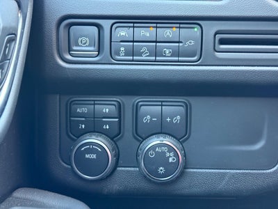2022 Chevrolet Tahoe Z71 - 4WD / PANORAMIC SUNROOF / CLEAN CARFAX