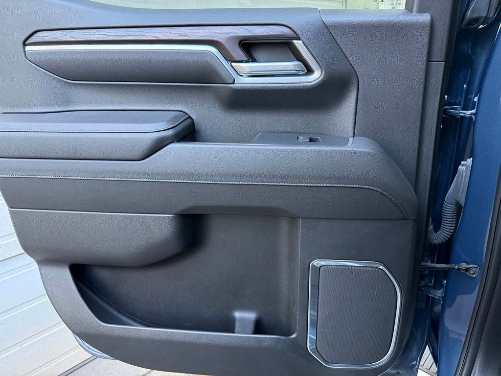 2024 GMC Sierra 1500 SLT - 4WD / CAMPER SHELL / ONE OWNER