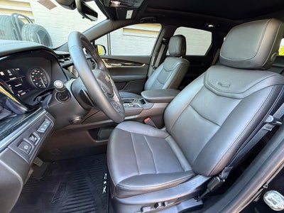 2026 Cadillac XT5 Premium Luxury - AWD / SUNROOF / ONE OWNER