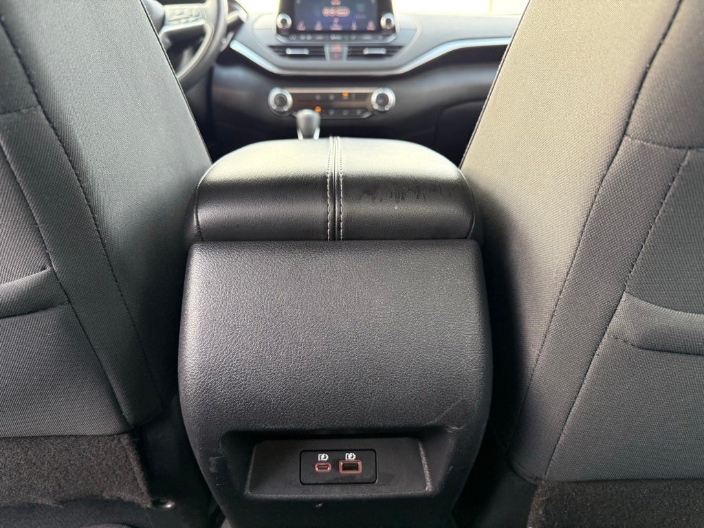 2021 Nissan Altima 2.5 SV 1 Owner / CARPLAY