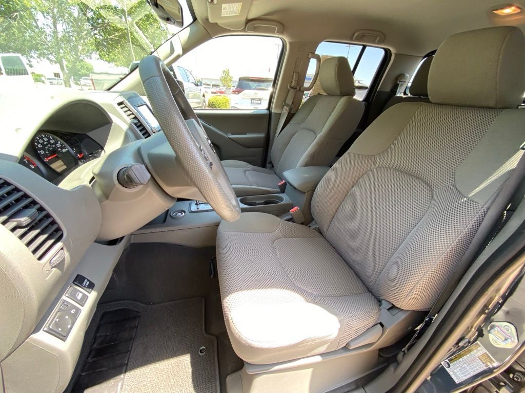 2021 Nissan Frontier SV