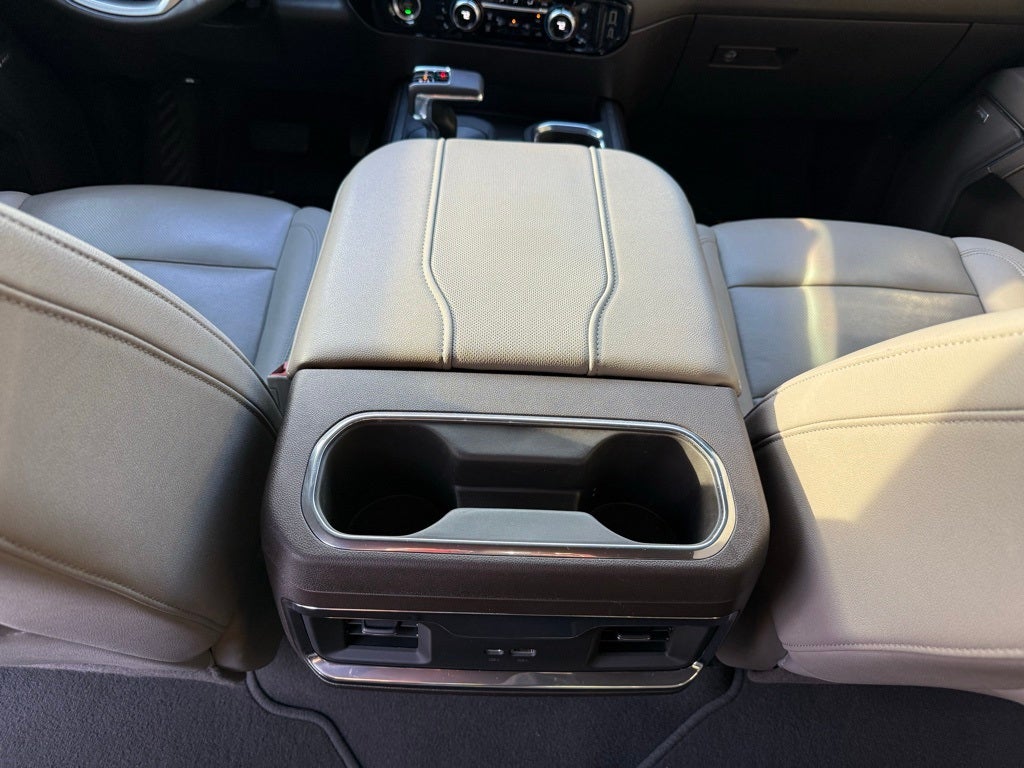 2023 GMC Sierra 1500 SLT BOSE / V8 / 1-OWNER CARFAX