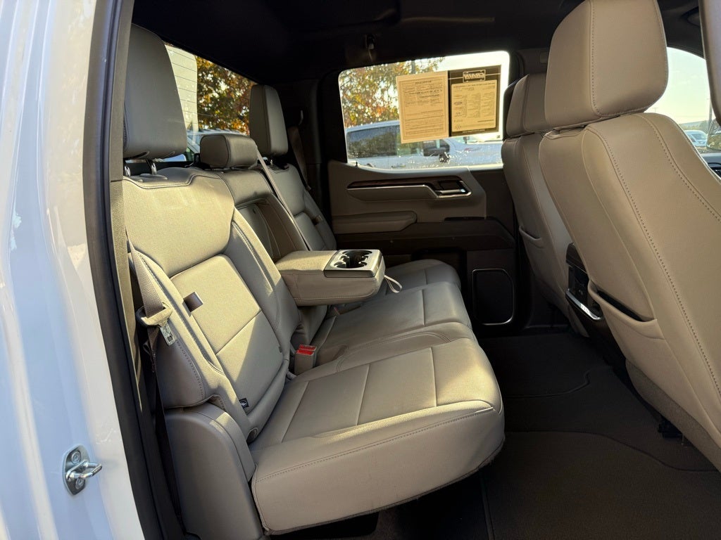 2023 GMC Sierra 1500 SLT BOSE / V8 / 1-OWNER CARFAX