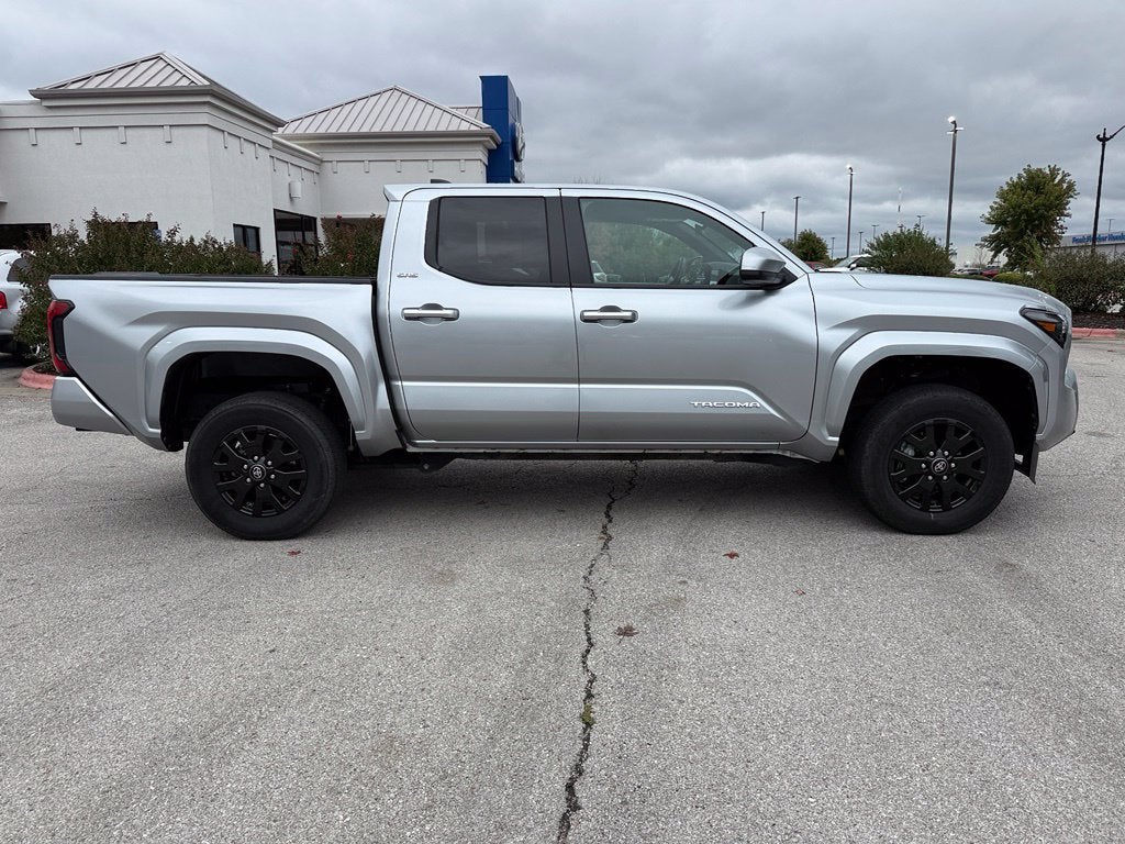 2024 Toyota Tacoma SR5 - CLEAN CARFAX / ONE OWNER