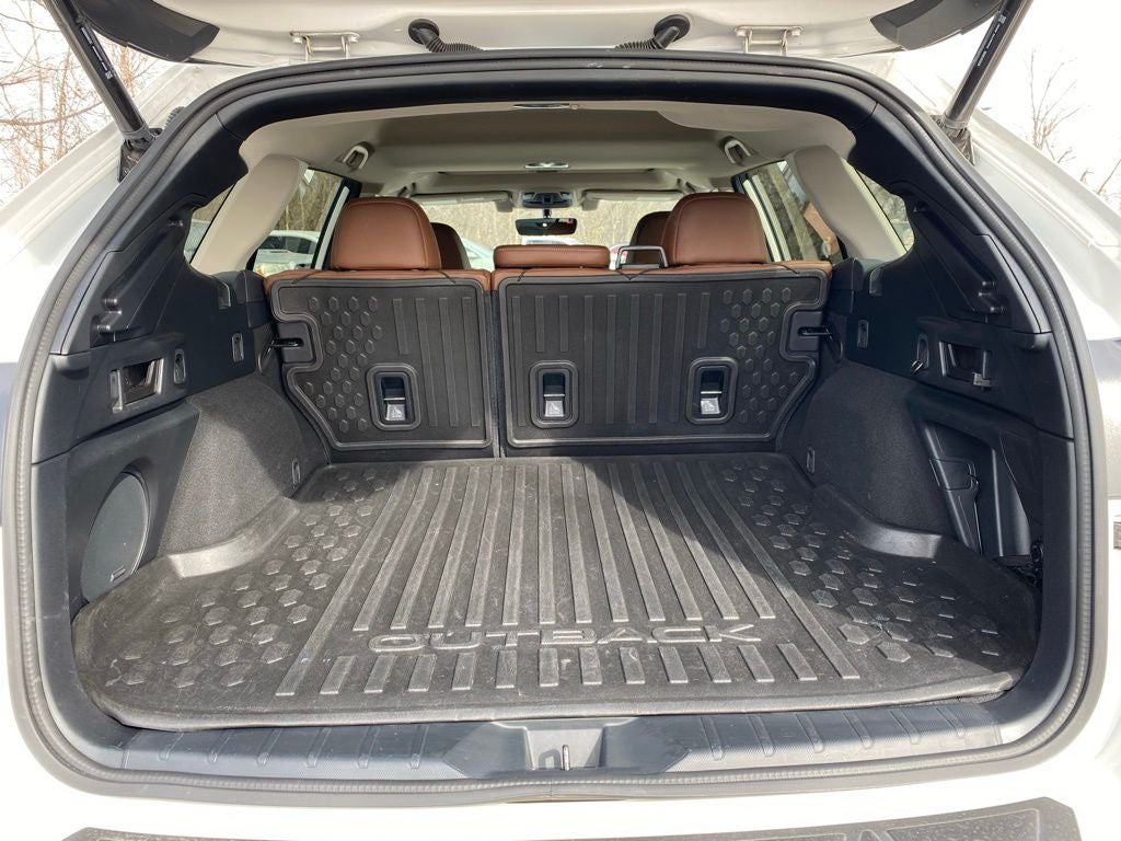 2022 Subaru Outback Touring XT