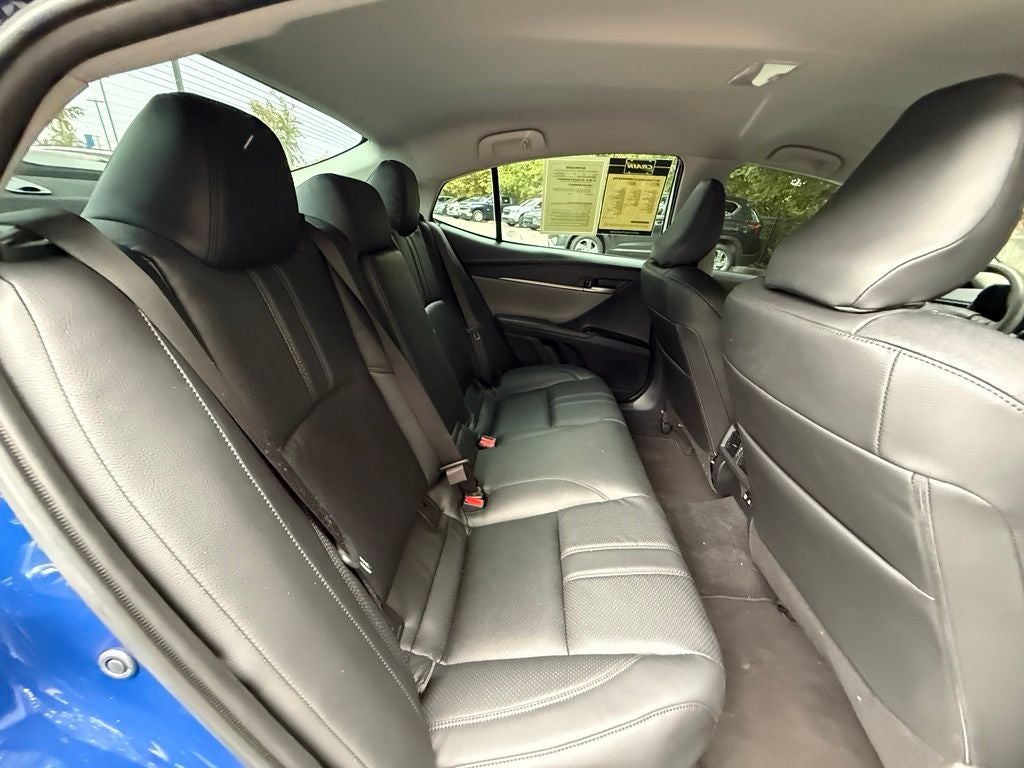2025 Toyota Camry LE CONVENIENCE PKG / LEATHER!