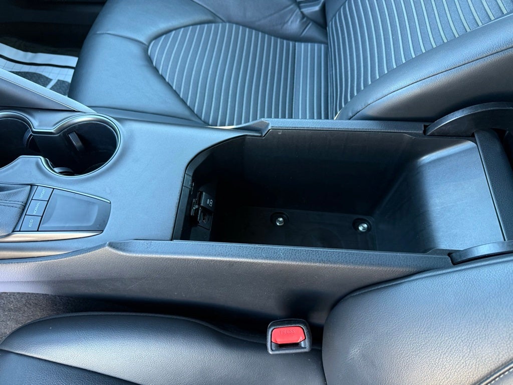 2023 Toyota Camry SE APPLE CAR PLAY