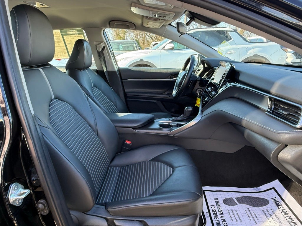 2023 Toyota Camry SE APPLE CAR PLAY