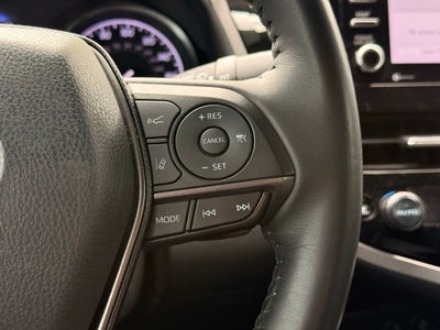 2022 Toyota Camry SE 1 OWNER / CLEAN CARFAX