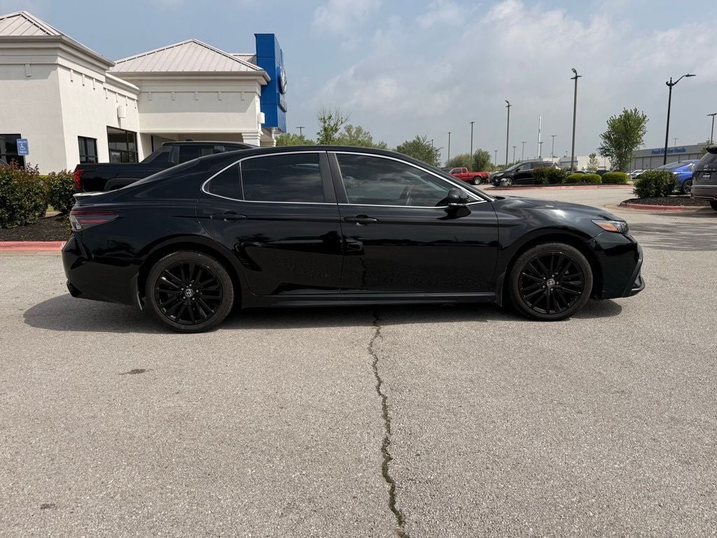 2022 Toyota Camry SE 1 OWNER / CLEAN CARFAX