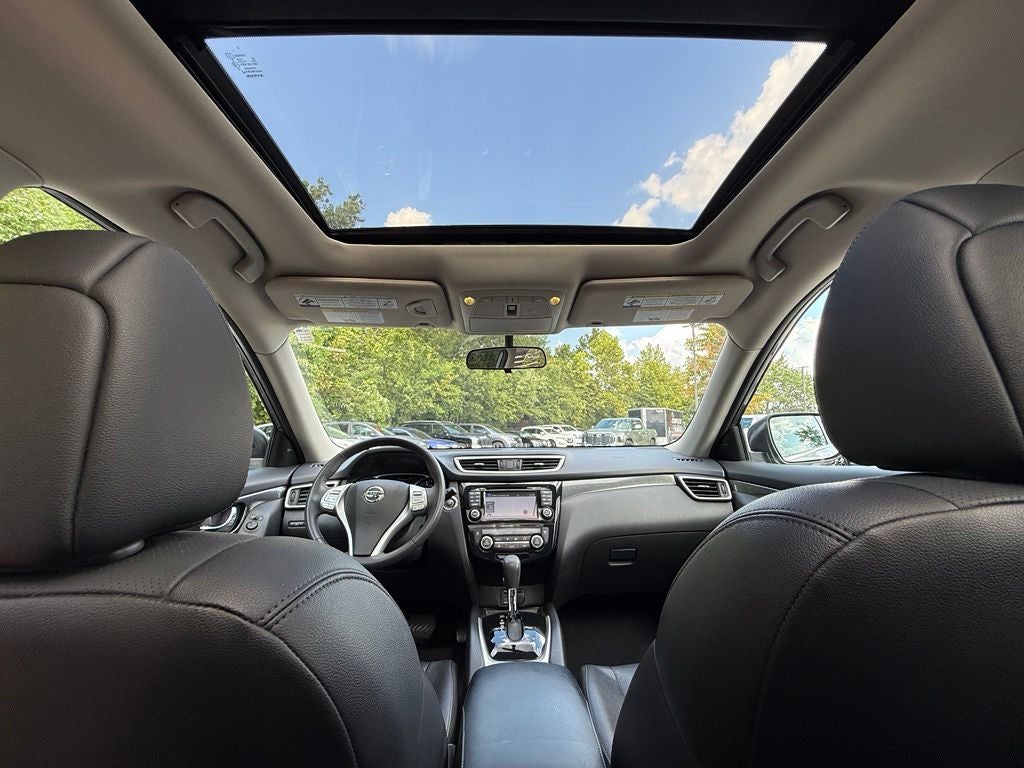 2016 Nissan Rogue SL - AWD / PANORAMIC SUNROOF