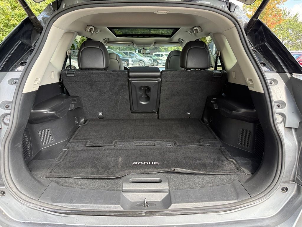 2016 Nissan Rogue SL - AWD / PANORAMIC SUNROOF