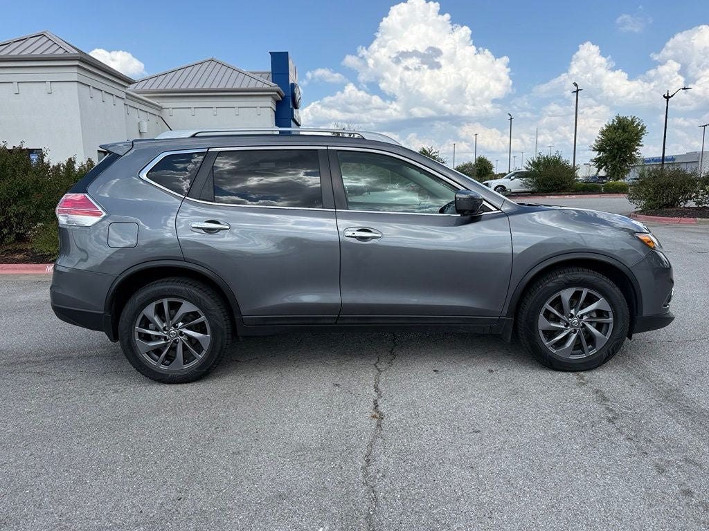 2016 Nissan Rogue SL - AWD / PANORAMIC SUNROOF