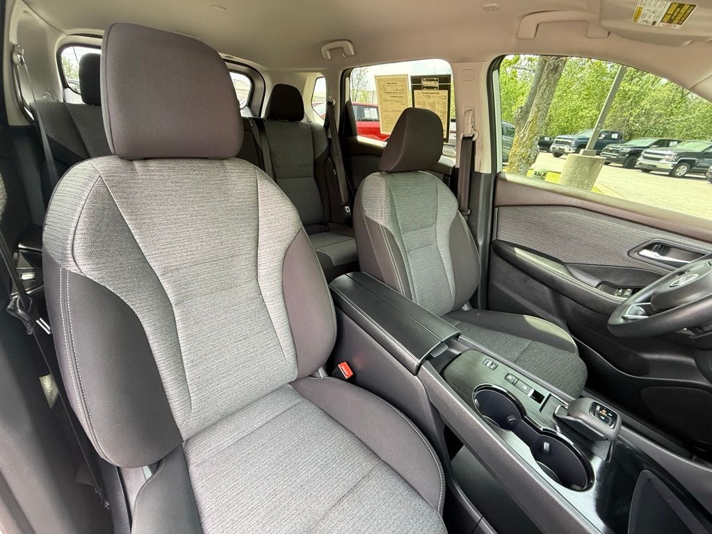 2023 Nissan Rogue SV HEATED MIRRORS