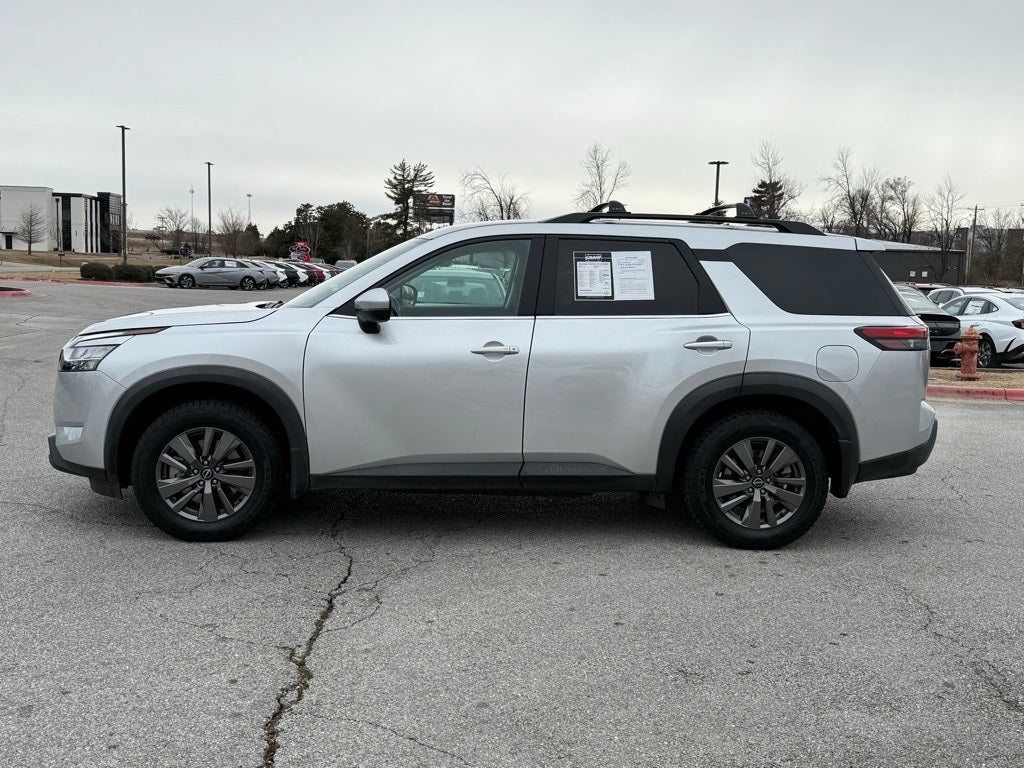2022 Nissan Pathfinder SV 3 ROW SUV