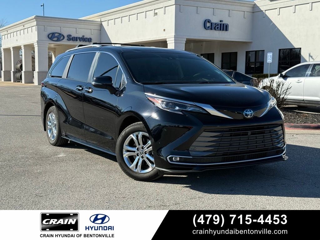 2024 Toyota Sienna Platinum 7 Passenger