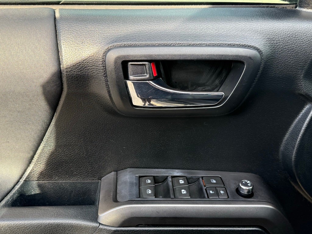 2016 Toyota Tacoma TRD Sport V6 / NAVIGATION