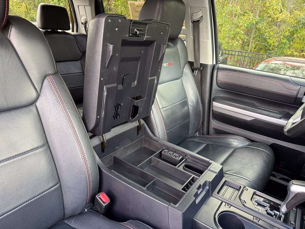 2017 Toyota Tundra TRD Pro - 4WD / 8" LIFT! / CLEAN CARFAX
