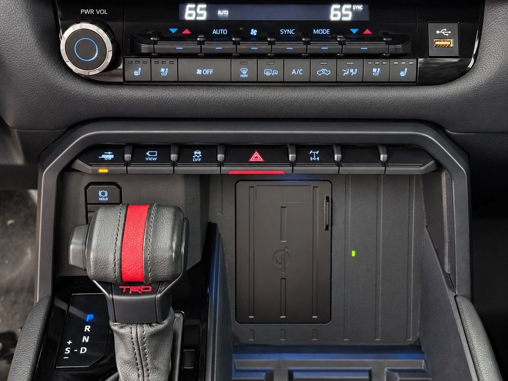 2023 Toyota Tundra Hybrid TRD Pro - 4WD / PANORAMIC SUNROOF / CLEAN CARFAX