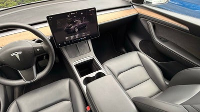 2024 Tesla Model Y Long Range CLEAN CARFAX