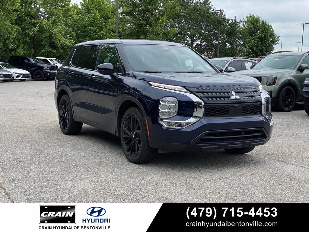 2022 Mitsubishi Outlander SE
