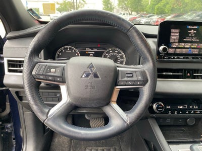 2022 Mitsubishi Outlander SE