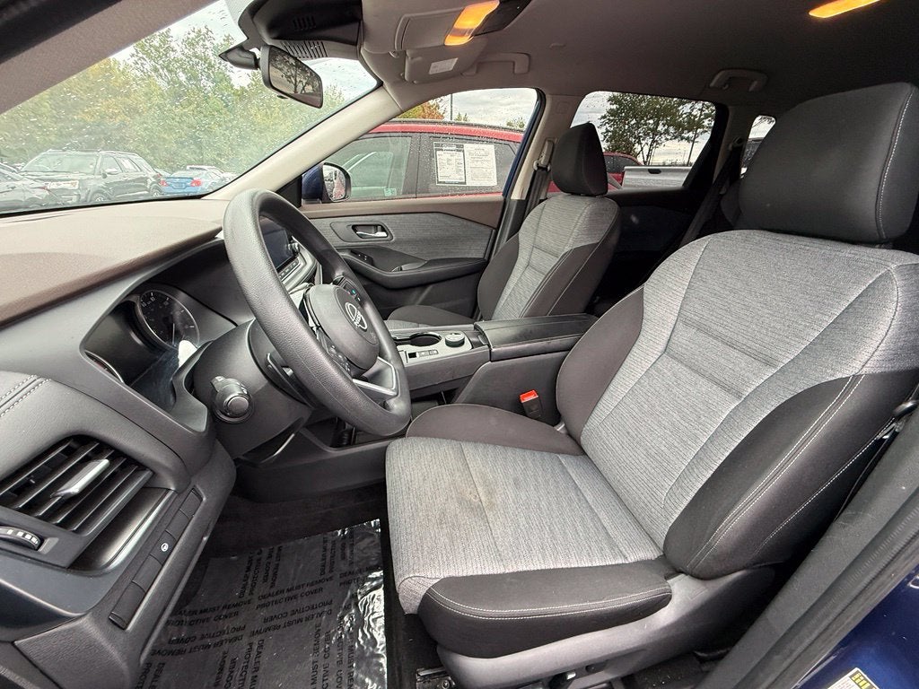 2023 Nissan Rogue SV - AWD / CLEAN CARFAX