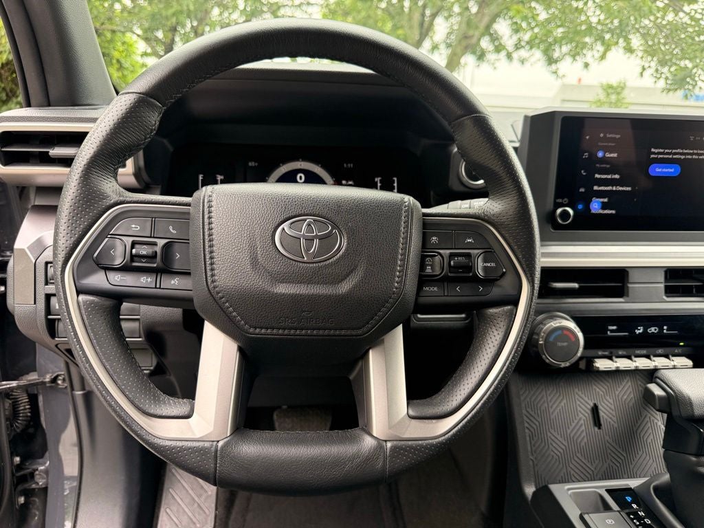 2025 Toyota 4Runner SR5 ONE OWNER CLEAN CARFAX