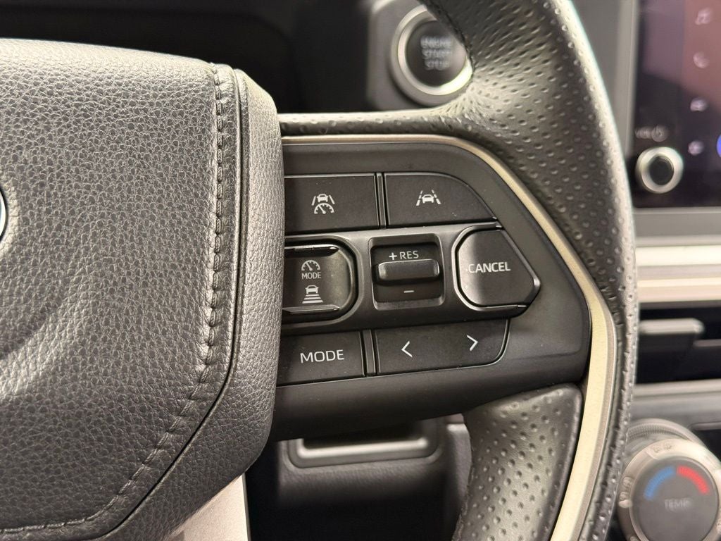 2025 Toyota 4Runner SR5 ONE OWNER CLEAN CARFAX