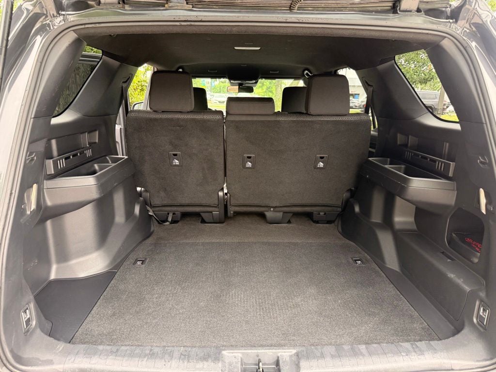 2025 Toyota 4Runner SR5 ONE OWNER CLEAN CARFAX