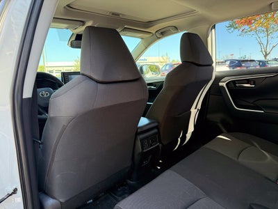 2022 Toyota RAV4 Hybrid XLE - AWD | SUNROOF | CLEAN CARFAX