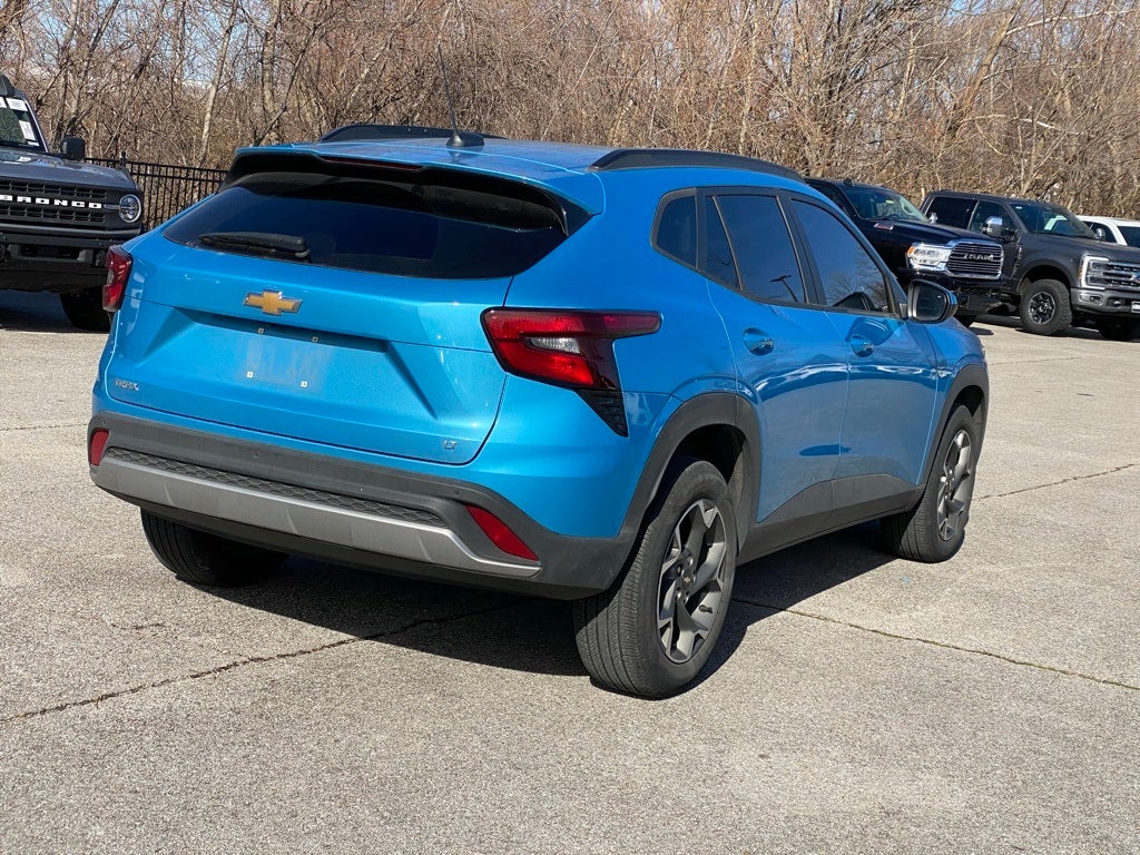 2025 Chevrolet Trax LT