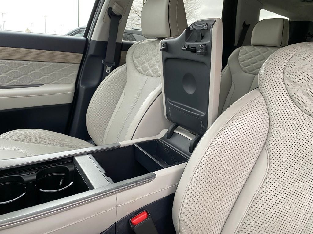 2022 Hyundai Palisade Calligraphy RARE COLOR