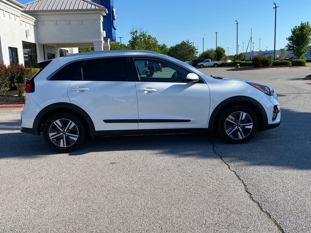 2022 Kia Niro LXS