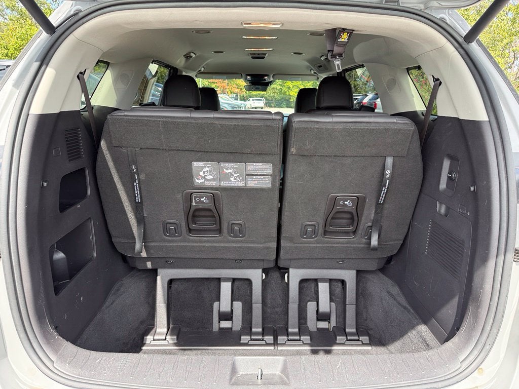 2022 Kia Carnival EX - CARFAX ONE OWNER