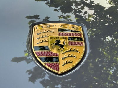 2025 Porsche Macan Electric 4S