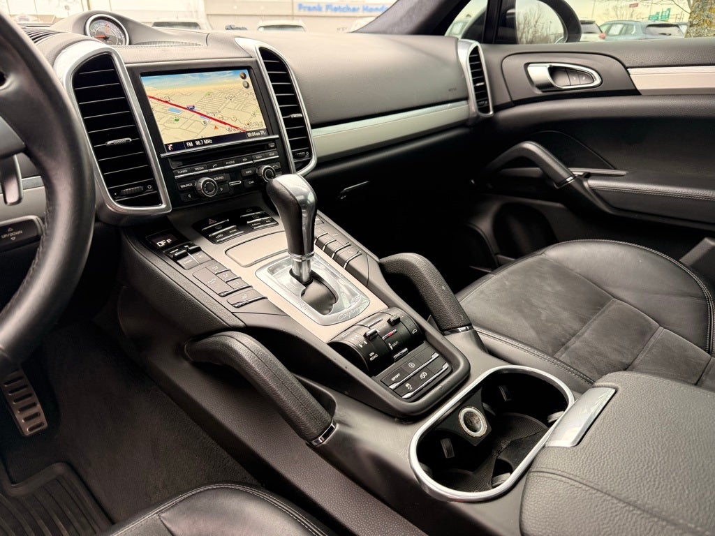 2014 Porsche Cayenne GTS CLEAN CAR FAX