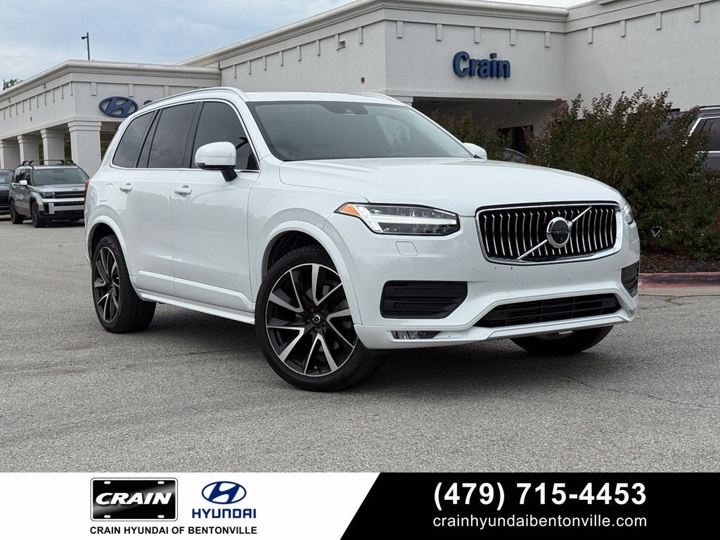 2022 Volvo XC90 T6 Momentum - AWD / PANORAMIC SUNROOF / ONE OWNER