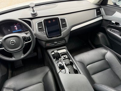 2023 Volvo XC90 B5 Core