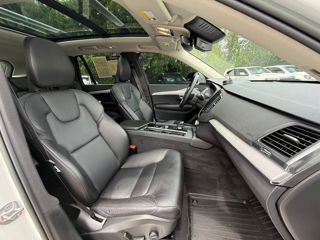 2023 Volvo XC90 B5 Core