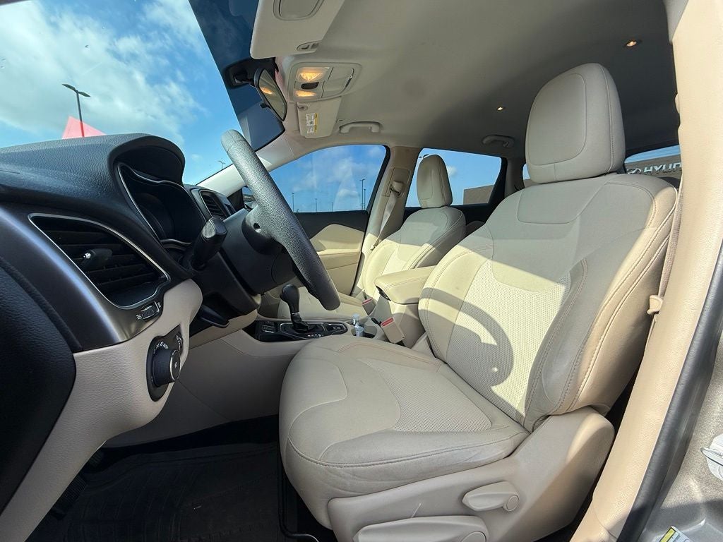 2019 Jeep Cherokee Latitude