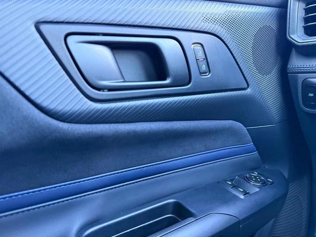 2025 Ford Mustang Dark Horse handling package,appearance pack,recaro seats