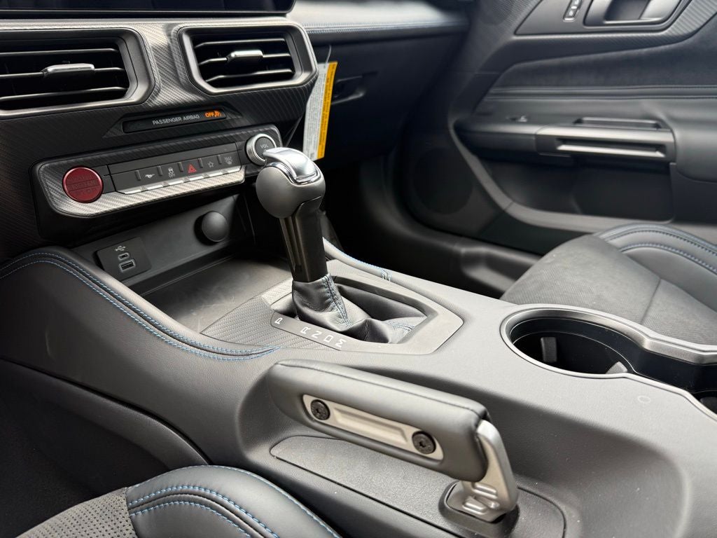 2025 Ford Mustang Dark Horse EQUIPMENT GROUP 700A